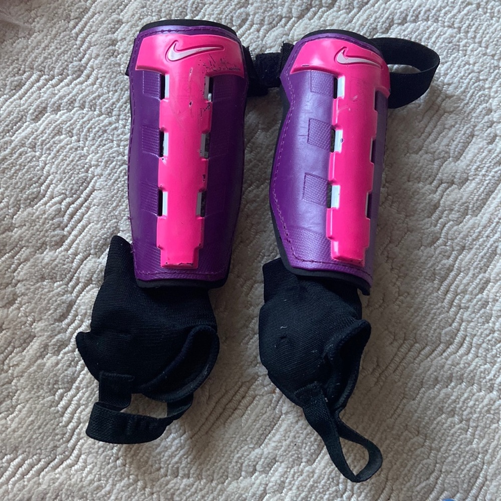 Kids Nike shin guards